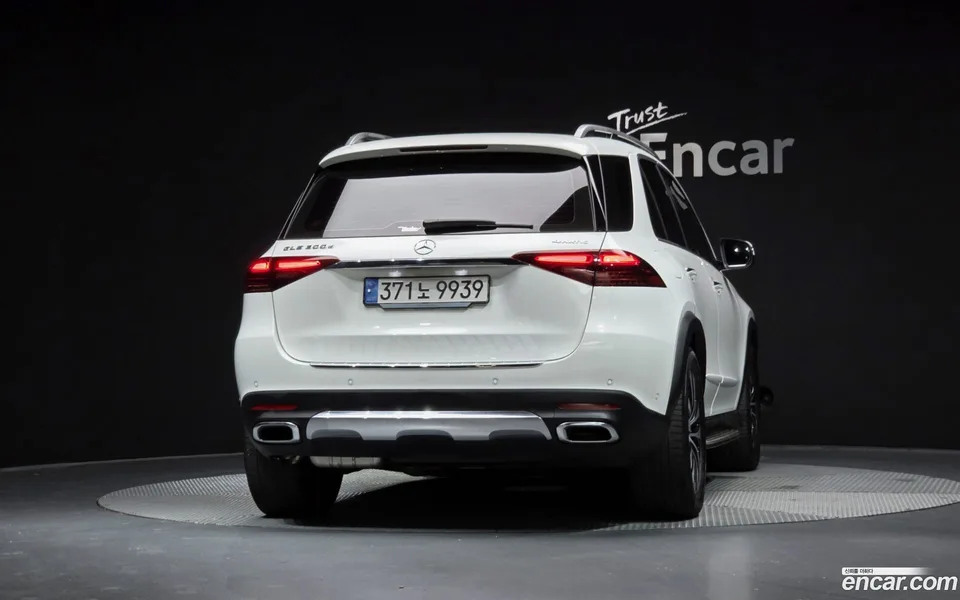 Mercedes-Benz GLE-Class GLE300d 4MATIC 2024 — thumbnail 4