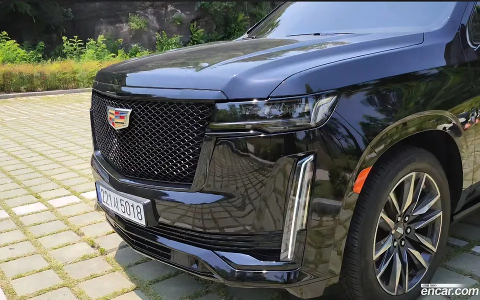 Cadillac Escalade 6.2 2023 — thumbnail 4