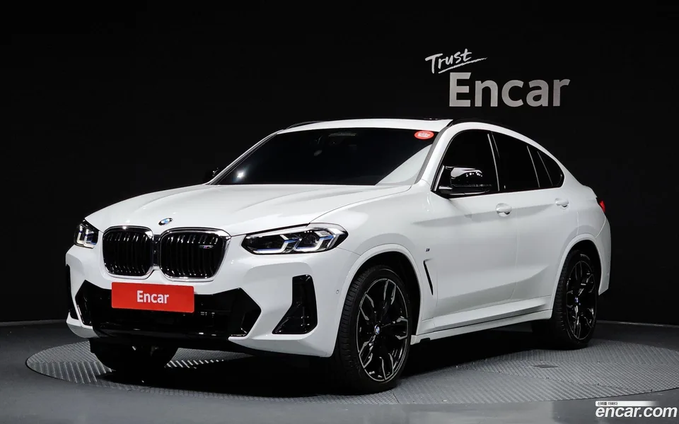 BMW X4 xDrive M40i 2025 — photo 1, buy with delivery to Moscow