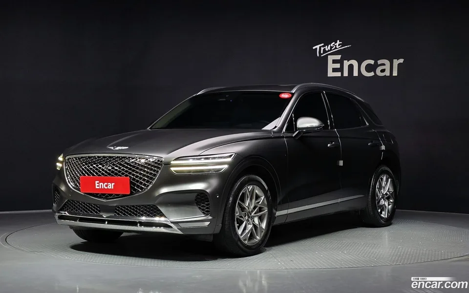 Genesis GV70 2.5T 2WD 2023 — фото 1, купить с доставкой в Москву