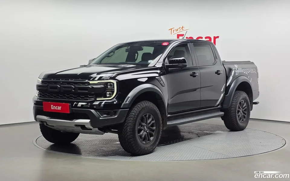 Ford Ranger 2.0 2023 — photo 1, buy with delivery to Moscow