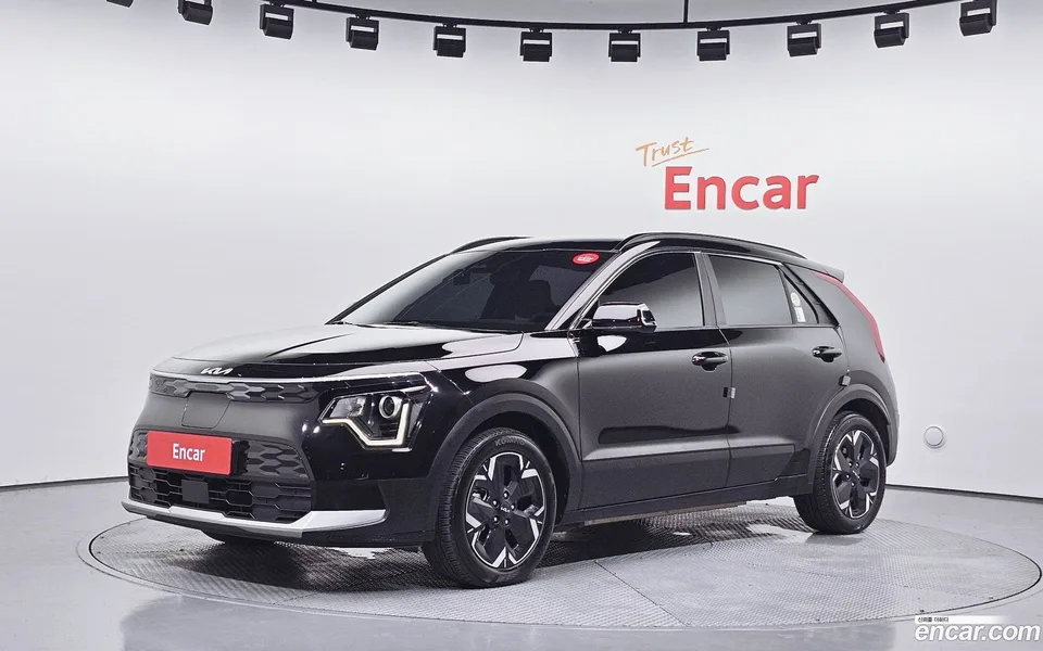 Kia Niro EV 2022 — photo 1, buy with delivery to Moscow