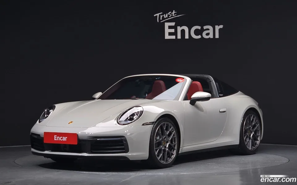 Porsche 911 (992) 4 2024 — photo 1, buy with delivery to Moscow
