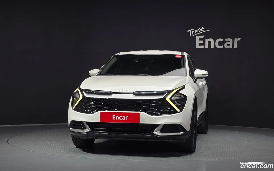 Kia Sportage 2.0 2WD 2023 — thumbnail 3