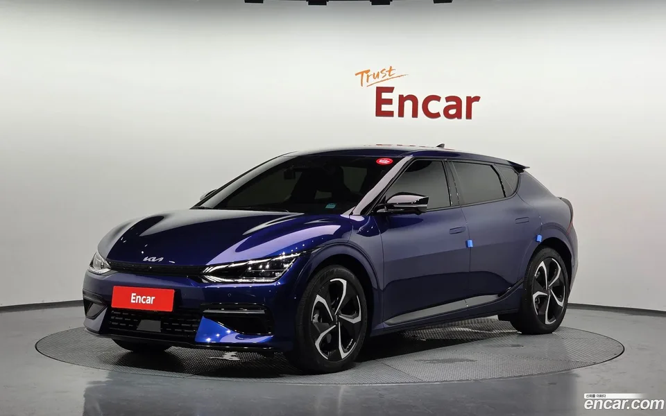 Kia EV6 4WD 2022 — photo 1, buy with delivery to Moscow