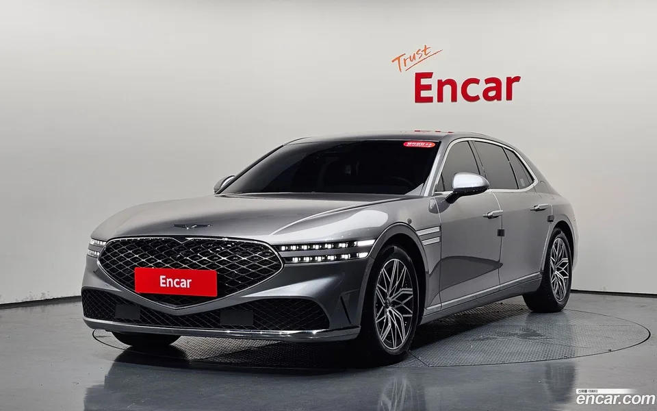 Genesis G90 3.5 AWD 2022 — photo 1, buy with delivery to Moscow