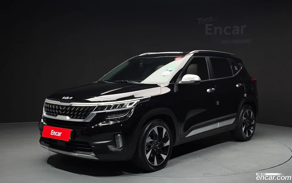Kia Seltos 1.6 2WD 2022 — photo 1, buy with delivery to Moscow