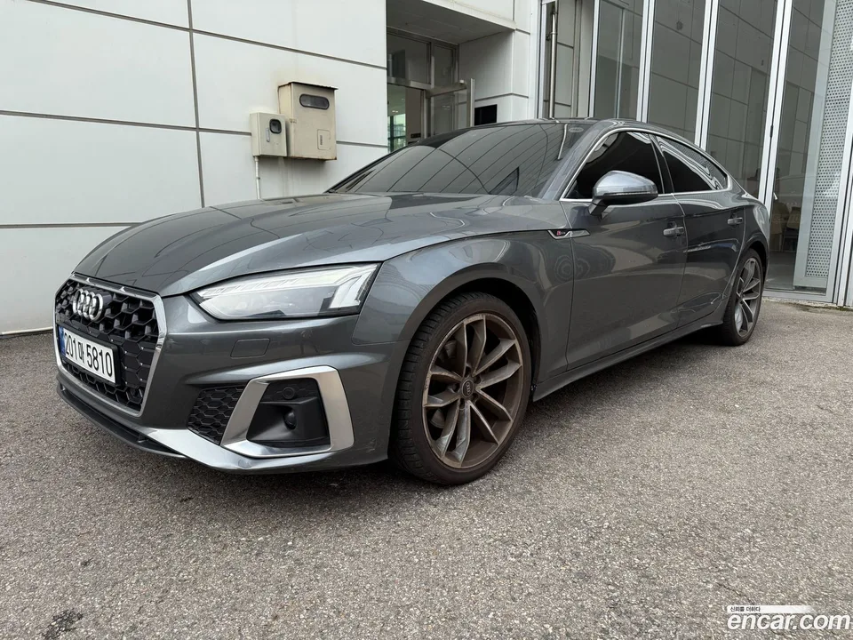 Audi A5 40 TFSI 2022 — photo 1, buy with delivery to Moscow