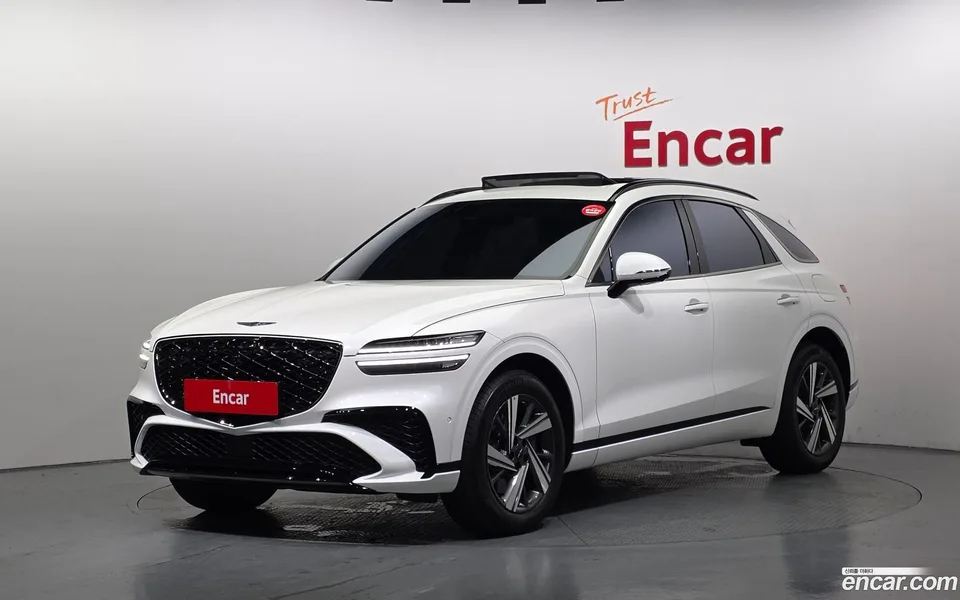 Genesis GV70 2.5T AWD 2024 — photo 1, buy with delivery to Moscow