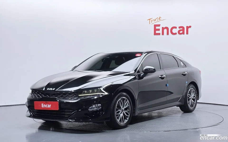 Kia K5 2.0 2022 — photo 1, buy with delivery to Moscow