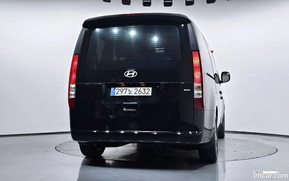 Hyundai Staria 4WD 9 2025 — thumbnail 4