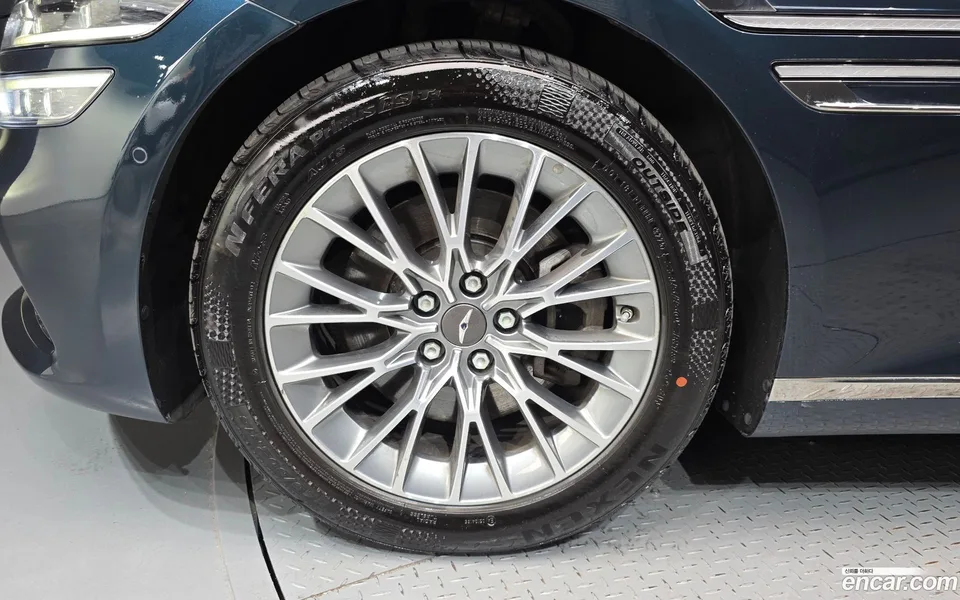 Genesis G80 2.5 2WD 2023 — thumbnail 2