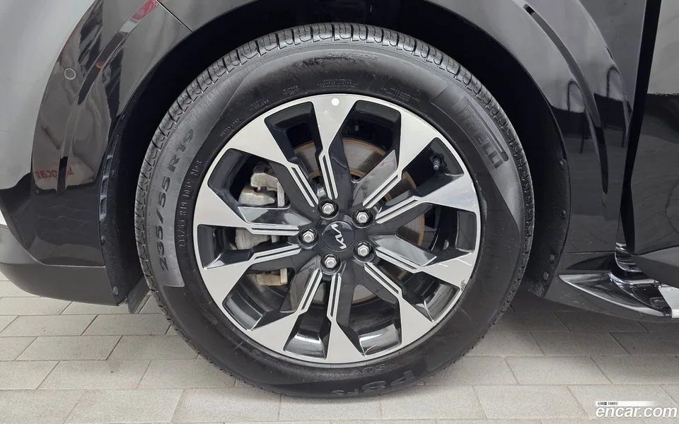 Kia Carnival 9 2022 — thumbnail 5