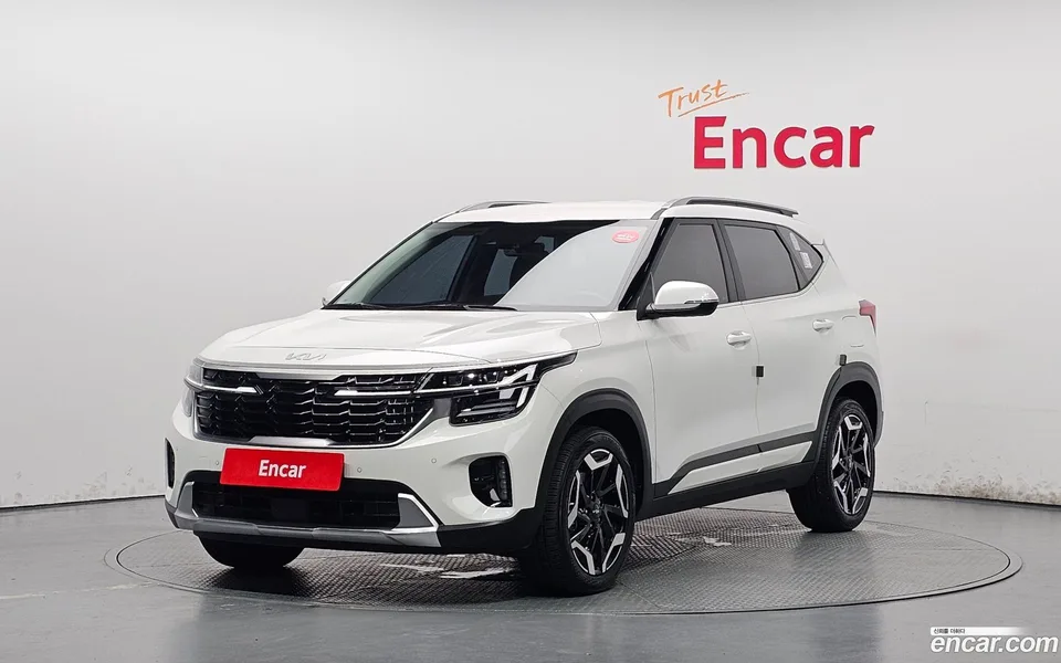 Kia Seltos 1.6 2WD 2025 — photo 1, buy with delivery to Moscow
