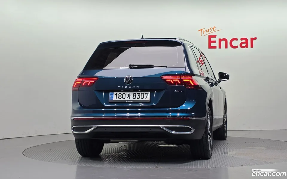 Volkswagen Tiguan 2.0 TDI 4 2023 — thumbnail 4