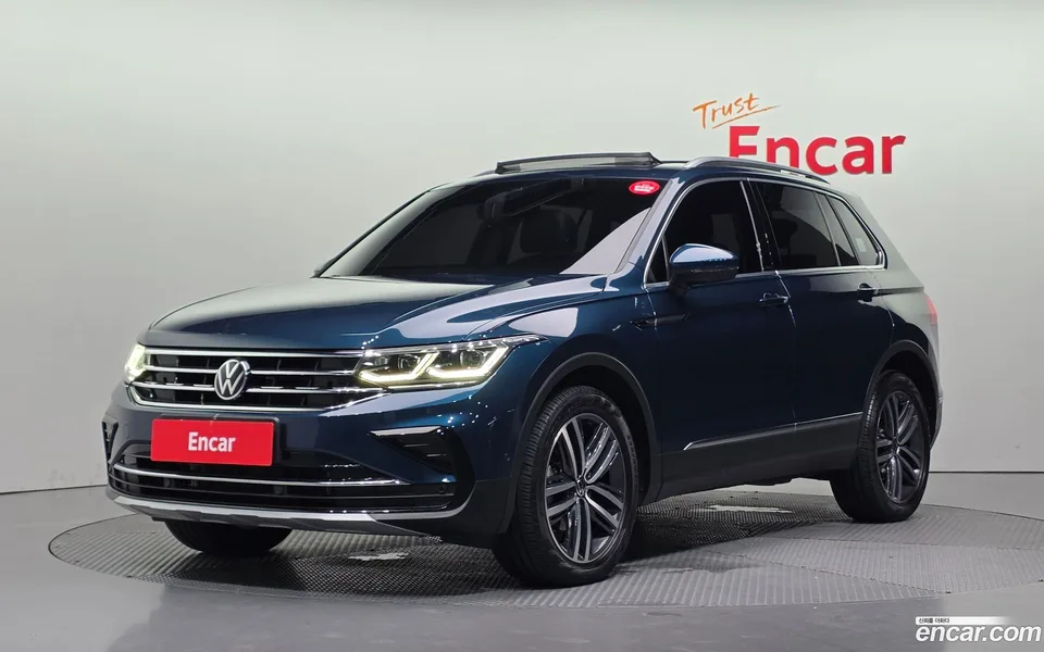 Volkswagen Tiguan 2.0 TDI 4 2023 — photo 1, buy with delivery to Moscow