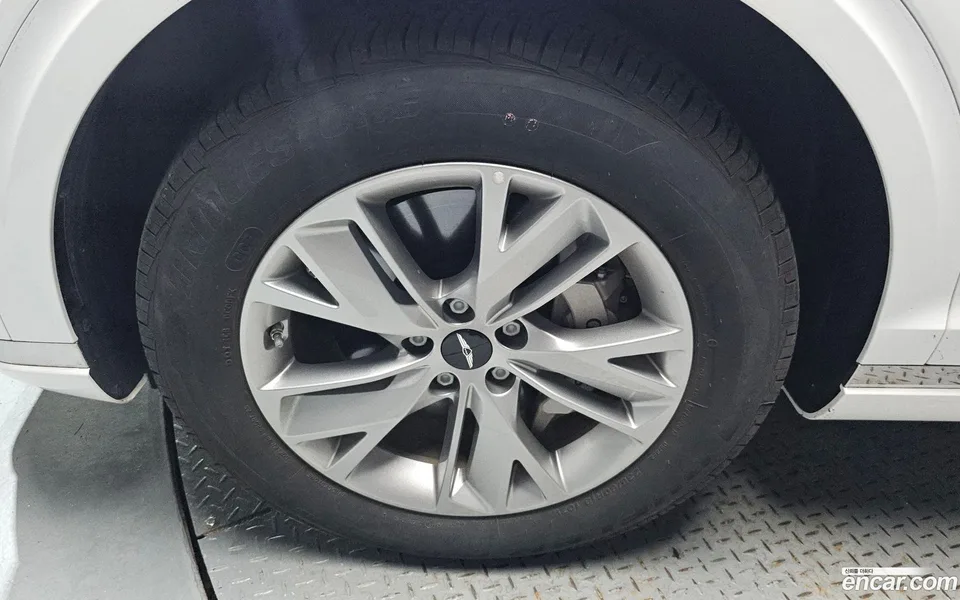 Genesis GV70 2.5T AWD 2024 — thumbnail 5