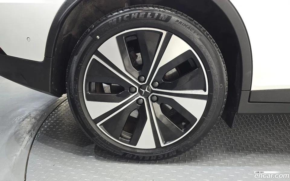 Polestar Polestar 2 2022 — thumbnail 5