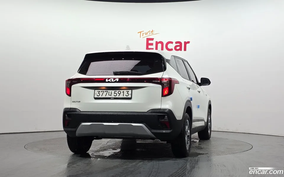 Kia Seltos 1.6 2WD 2023 — thumbnail 4