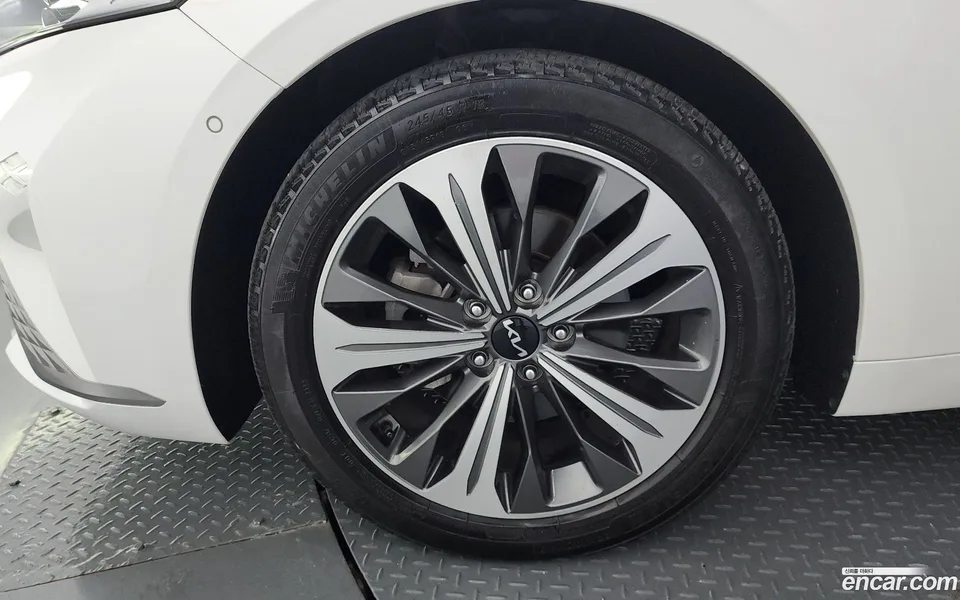 Kia K8 Hybrid 2022 — thumbnail 5