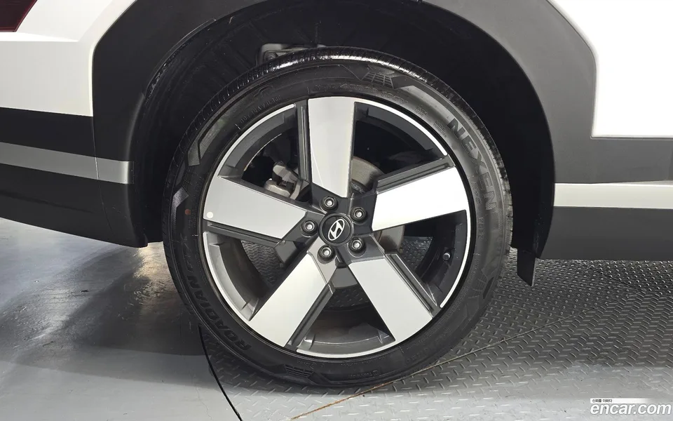 Hyundai SantaFe 2.5T 2WD 2023 — thumbnail 2