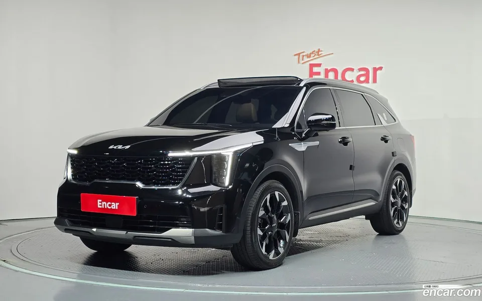 Kia Sorento 2.5T 2WD 2023 — photo 1, buy with delivery to Moscow