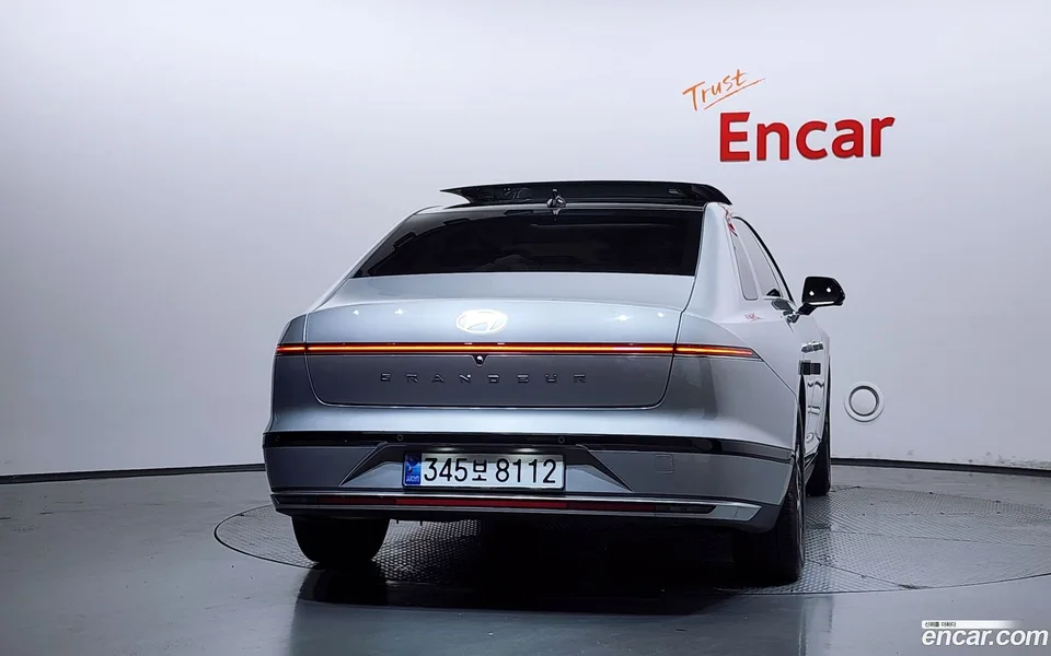 Hyundai Grandeur 2.5 2WD 2023 — thumbnail 4