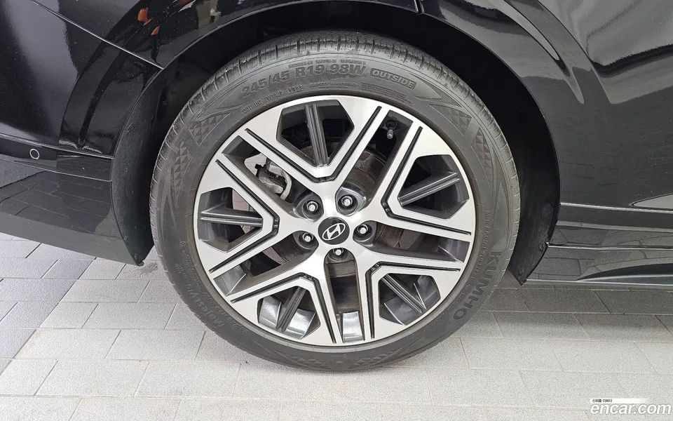 Hyundai Grandeur 2.5 2WD 2023 — миниатюра 5