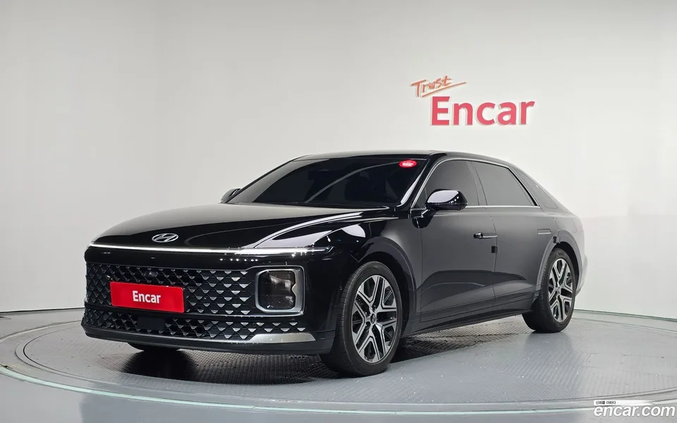Hyundai Grandeur 2.5 2WD 2023 — фото 1, купить с доставкой в Москву
