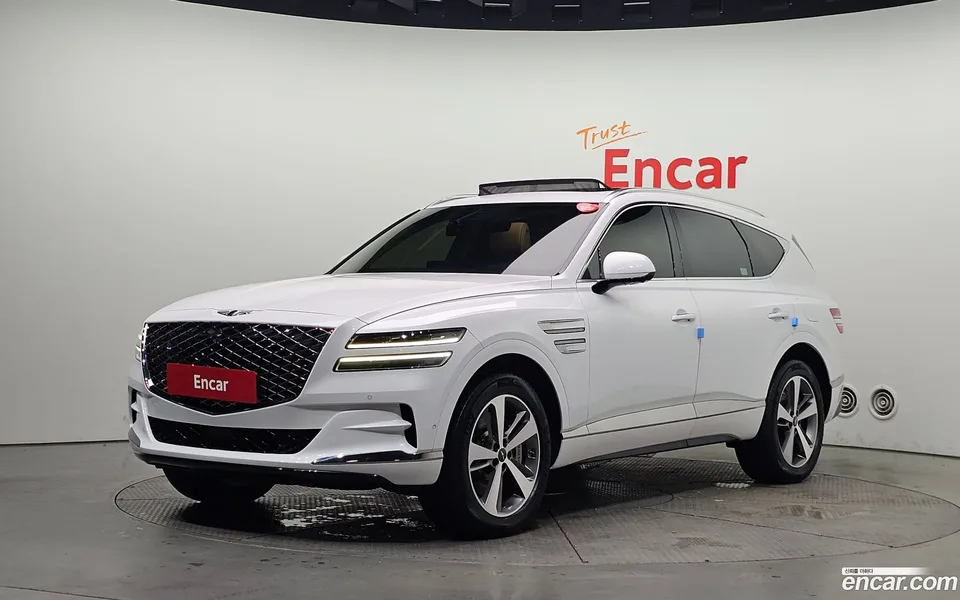 Genesis GV80 2.5T AWD 2022 — photo 1, buy with delivery to Moscow