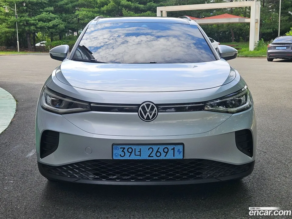 Volkswagen ID.4 2022 — photo 1, buy with delivery to Moscow