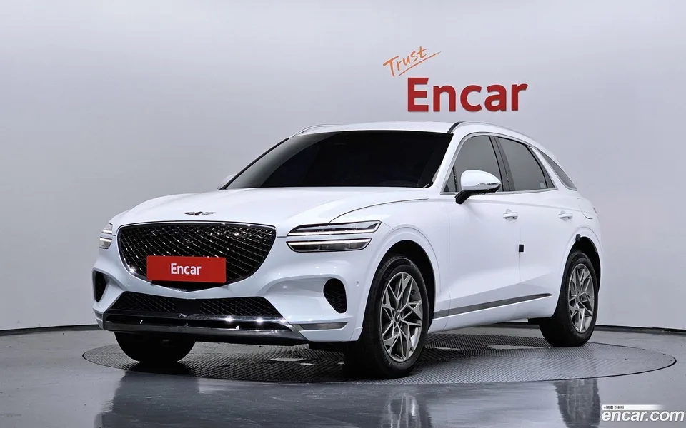 Genesis GV70 2.5T AWD 2022 — photo 1, buy with delivery to Moscow