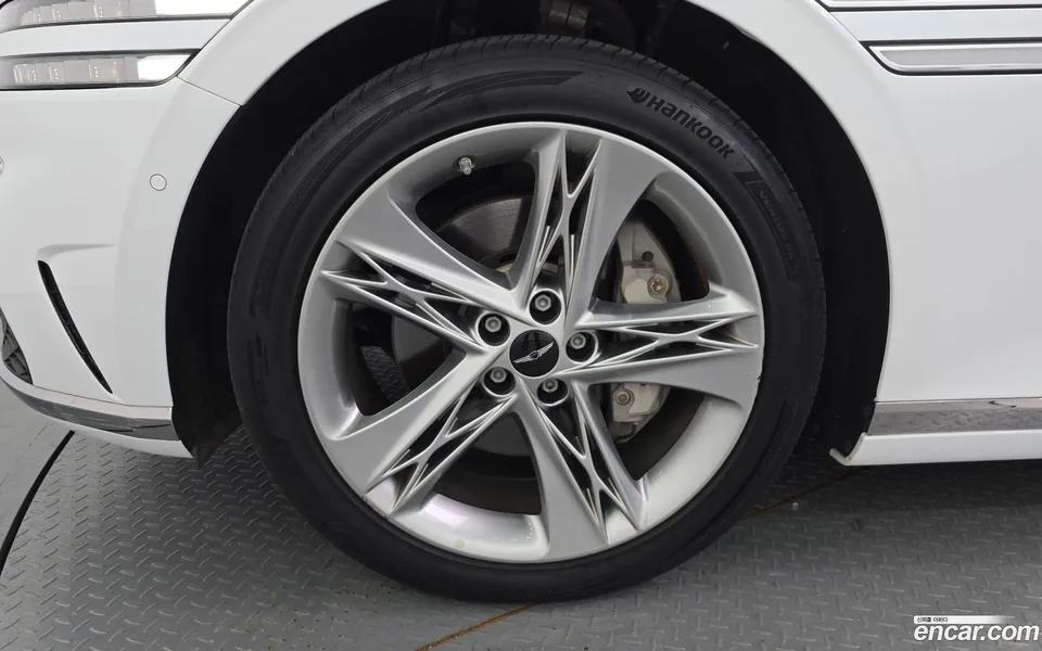 Genesis G90 3.5 AWD 2023 — thumbnail 2