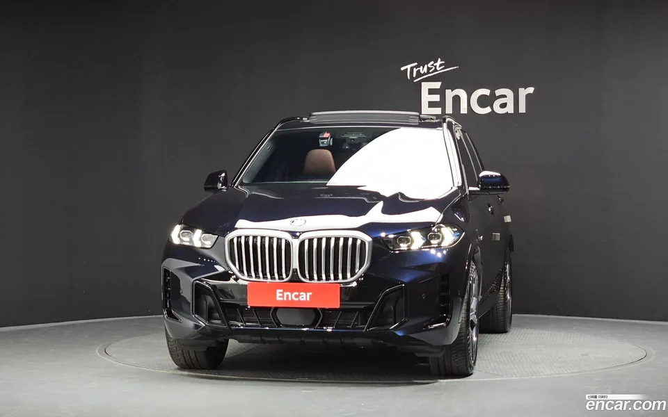 BMW X5 xDrive 40i M 2025 — thumbnail 3
