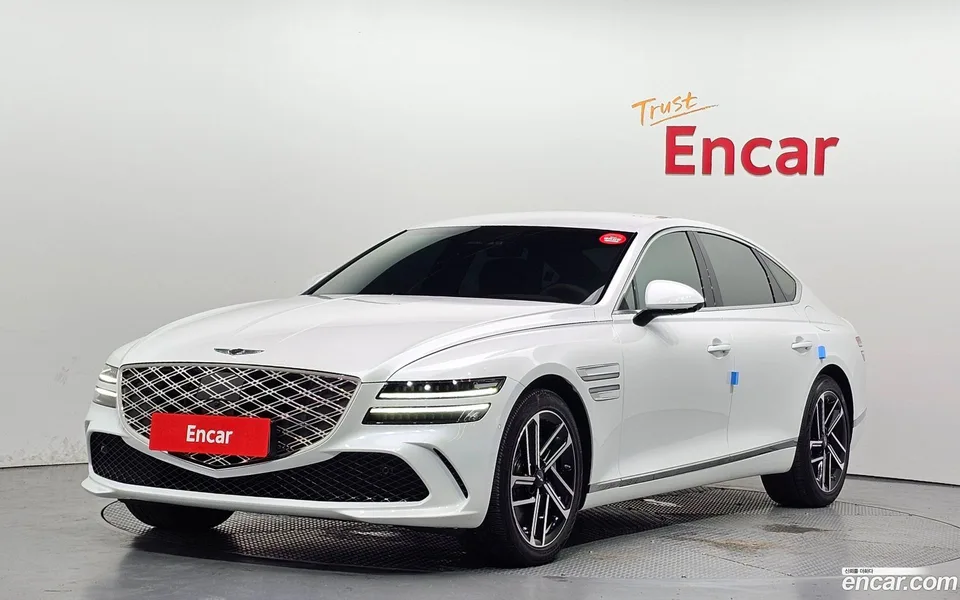 Genesis G80 2.5 AWD 2025 — photo 1, buy with delivery to Moscow