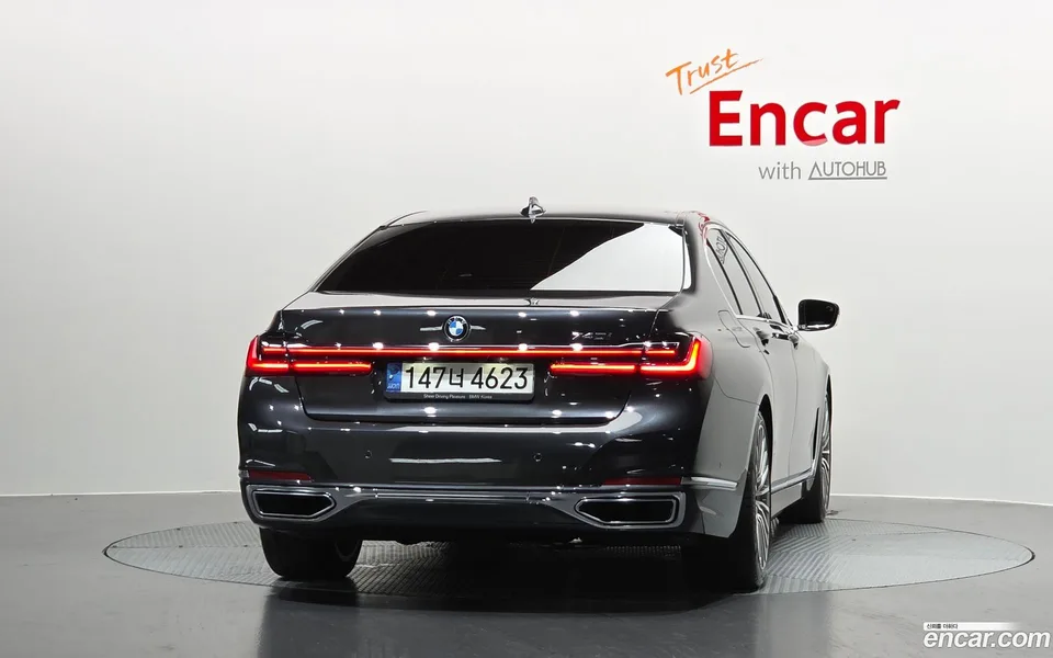 BMW 7 Series 740i 2022 — thumbnail 4