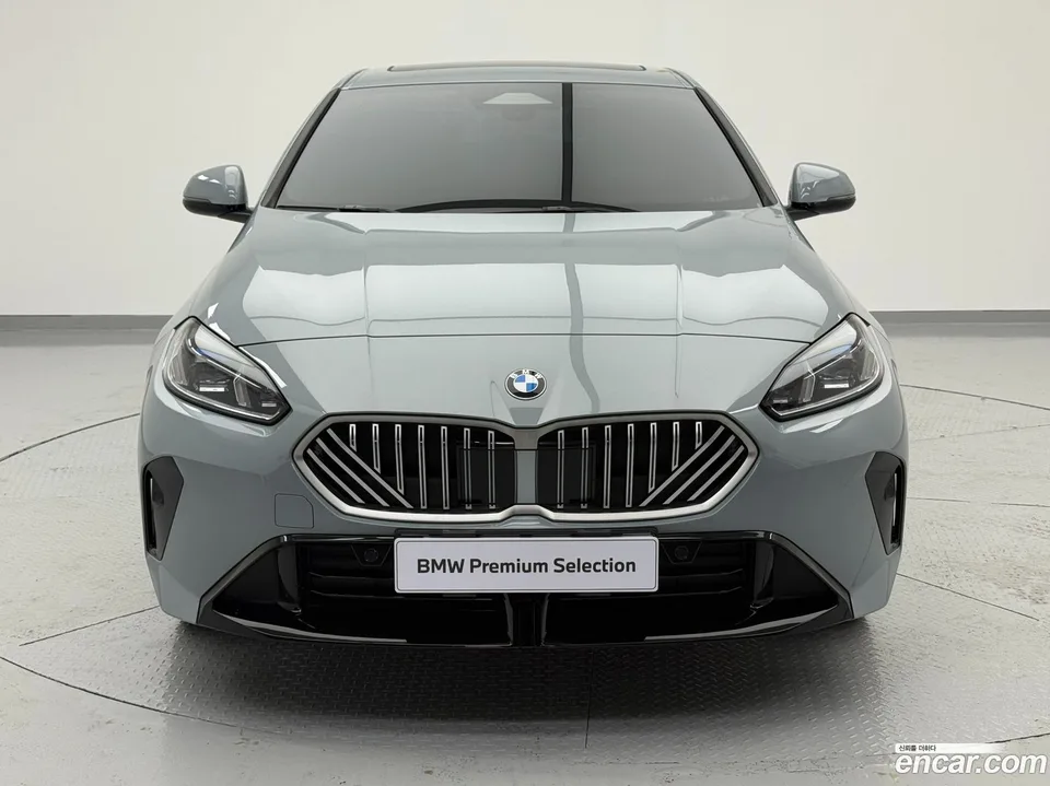 BMW 2 Series Gran Coupe 220 M 2025 — thumbnail 3