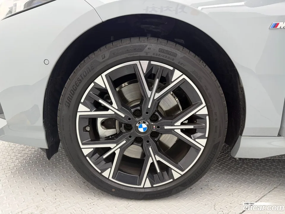 BMW 2 Series Gran Coupe 220 M 2025 — thumbnail 5