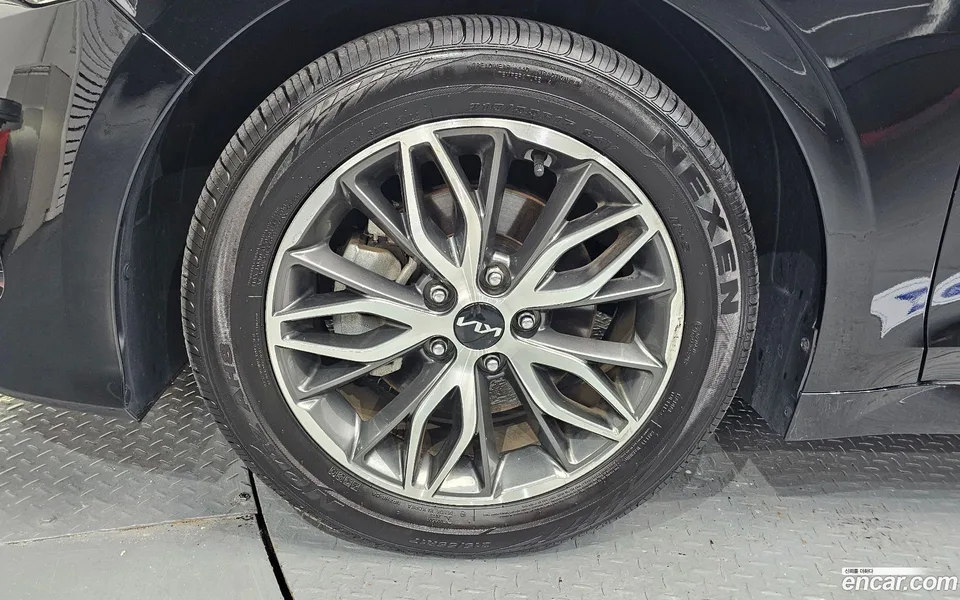 Kia K5 2.0 2022 — thumbnail 5