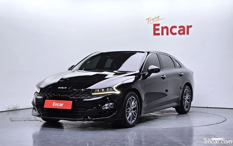 Kia K5 2.0 2022 — photo 1, buy with delivery to Moscow