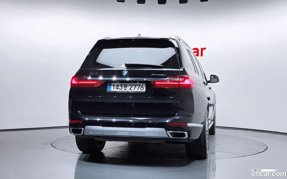 BMW X7 xDrive 40i 7 2022 — thumbnail 4