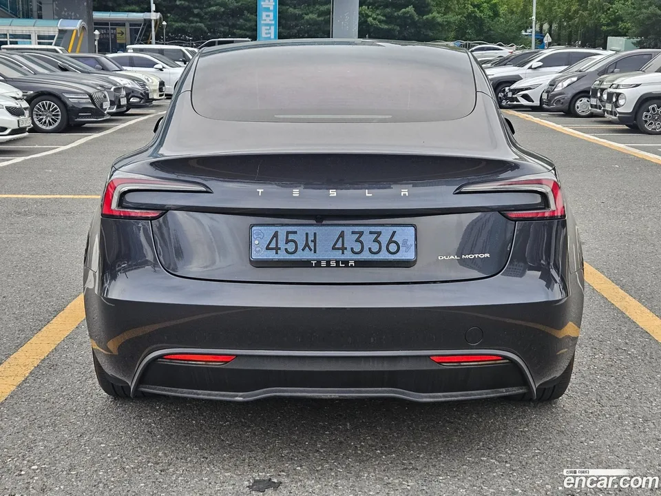 Tesla Model 3 AWD 2024 — thumbnail 4