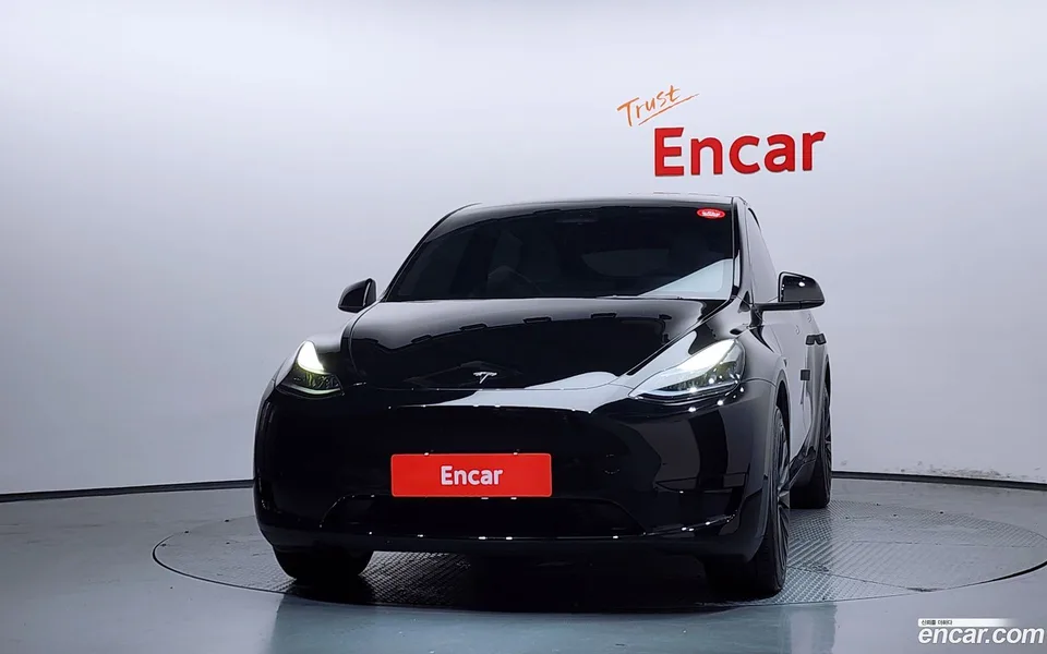 Tesla Model Y RWD 2023 — thumbnail 3