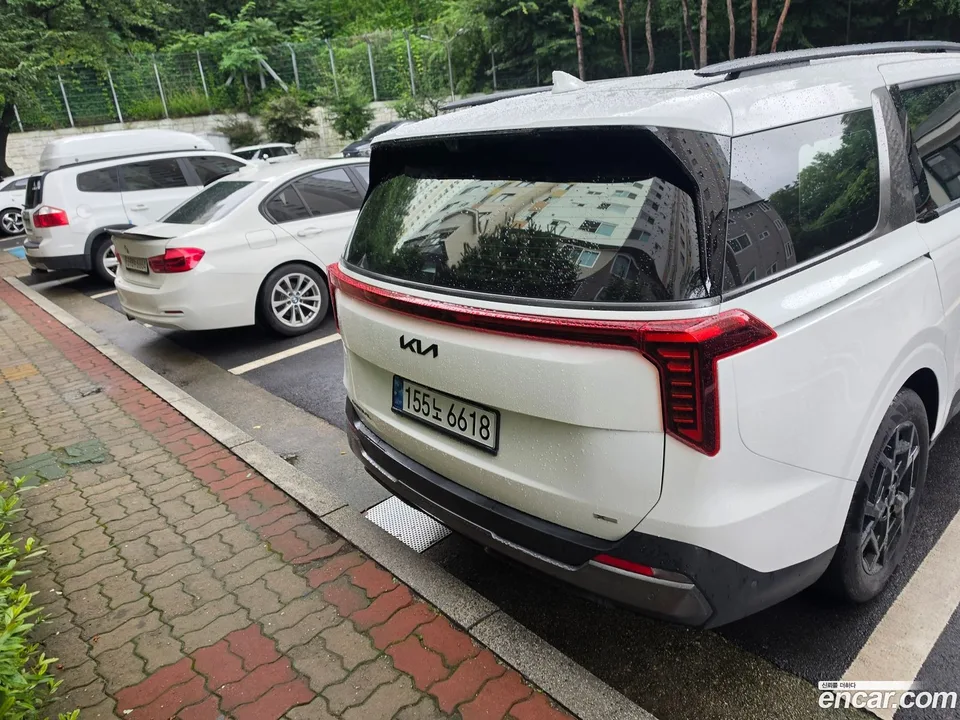 Kia Carnival HEV 9 X Line 2026 — миниатюра 4