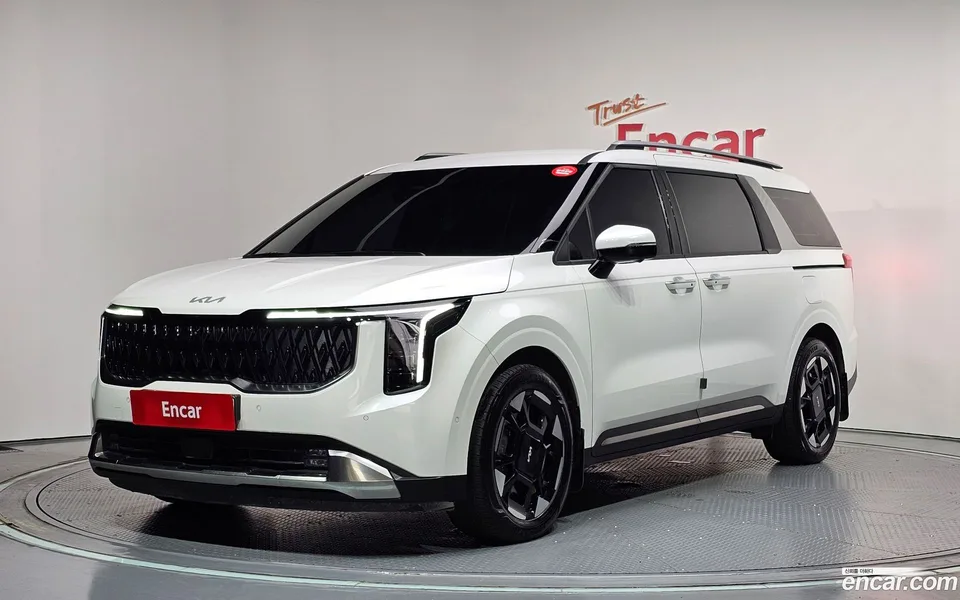 Kia Carnival HEV 9 2024 — photo 1, buy with delivery to Moscow