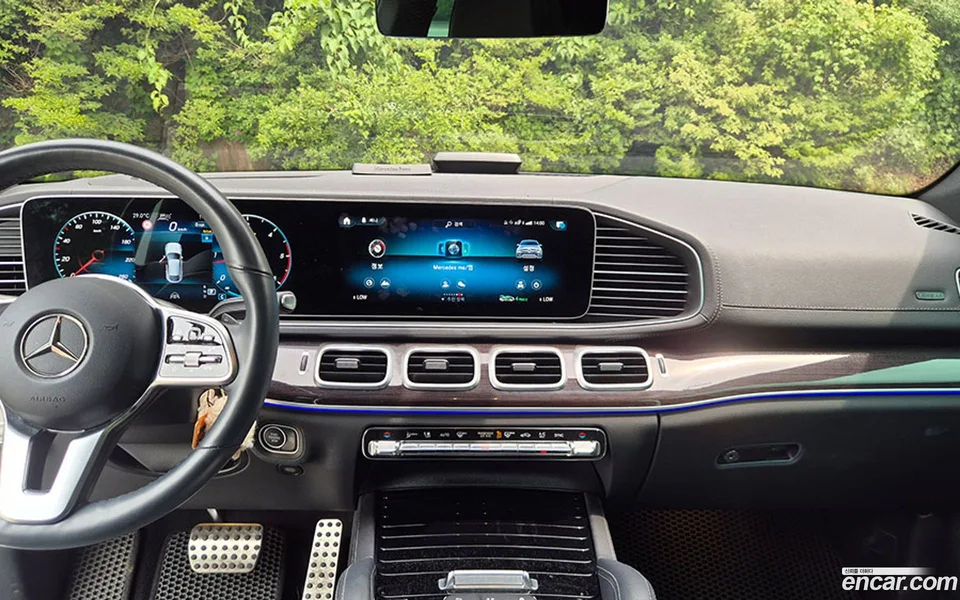 Mercedes-Benz GLE-Class GLE400d 4MATIC 2023 — thumbnail 2
