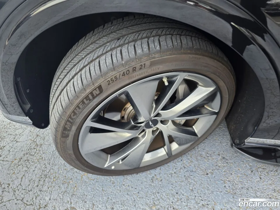 Genesis GV70 2.5T 2WD 2024 — thumbnail 5