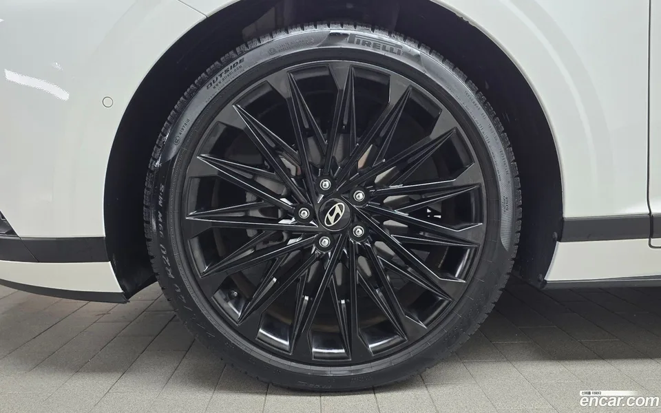 Hyundai Grandeur Hybrid 2023 — thumbnail 2