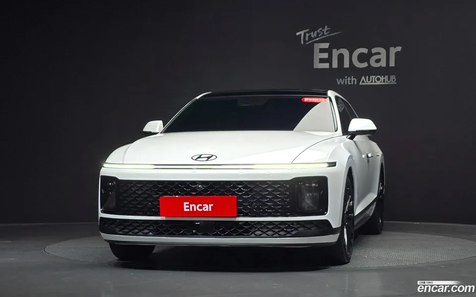 Hyundai Grandeur Hybrid 2023 — thumbnail 3