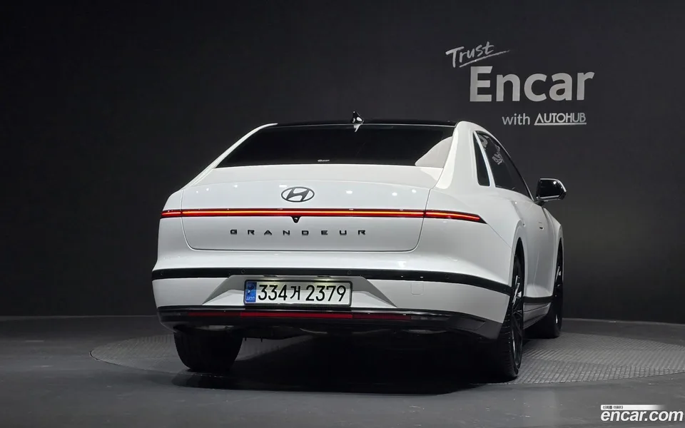 Hyundai Grandeur Hybrid 2023 — thumbnail 4